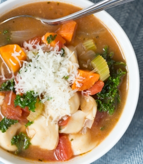 Easy Vegetable Tortellini Soup